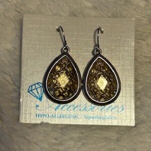 Hypoallergenic teardrop earrings - NEW